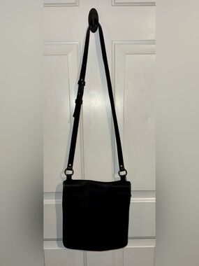 Vintage Coach Legacy Chelsea Hippie Flap Messenger Bag ( Style#9458)